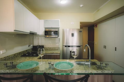 Basic Apartment | Private kitchen