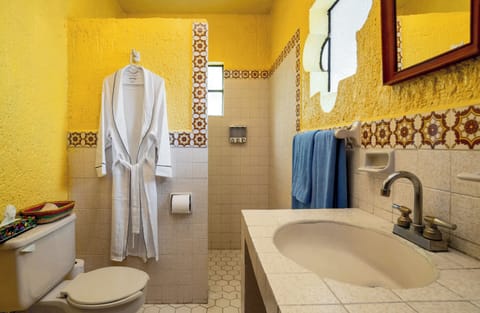 Emerald Matrimonial Suite | Bathroom | Shower, hair dryer, towels, soap