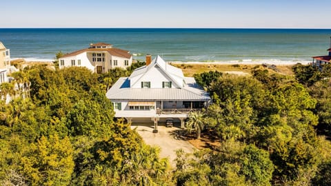 House, Multiple Bedrooms | Exterior