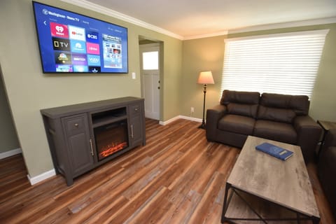 House | 3 bedrooms, Internet