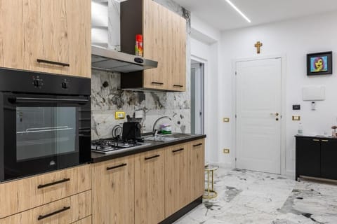 Family Apartment, 2 Bedrooms, Kitchenette, Partial Sea View | Private kitchen