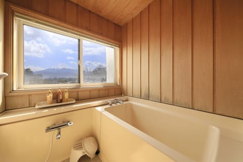 Japanese Western Twin Room, (Mt.Fuji View) | Bathroom | Free toiletries, hair dryer, slippers, electronic bidet