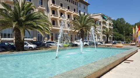 Room, 1 Bedroom, Smoking, Balcony | Pool