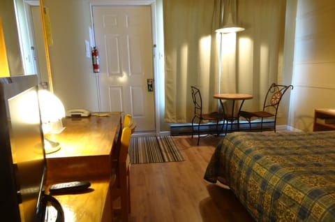 Standard Room, 1 Double Bed | Free WiFi