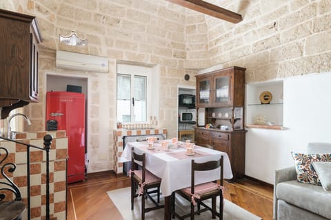 Apartment, Sea View | Dining room