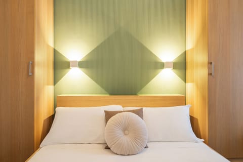 Desk, laptop workspace, free cribs/infant beds, free WiFi