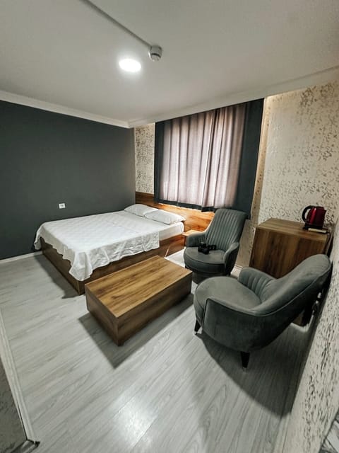 Classic Double Room | Free WiFi