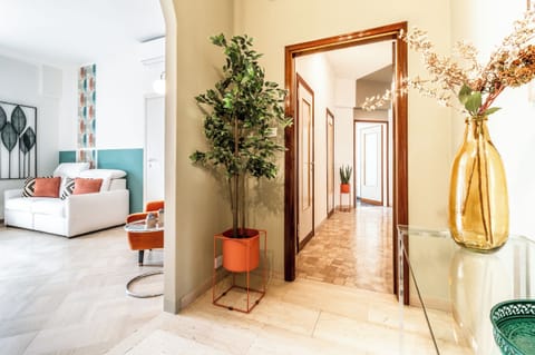 35-inch TV with digital channels