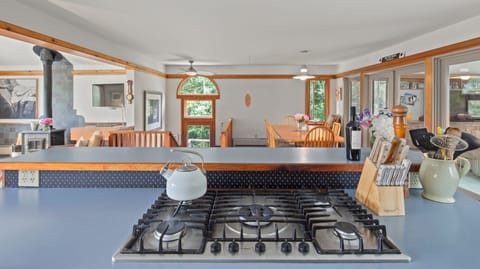 Chalet, 5 Bedrooms | Private kitchen | Fridge, oven, coffee/tea maker, toaster