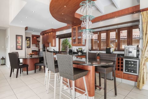 Luxury Villa, Balcony, Ocean View | Private kitchen | Oven, stovetop, electric kettle, toaster