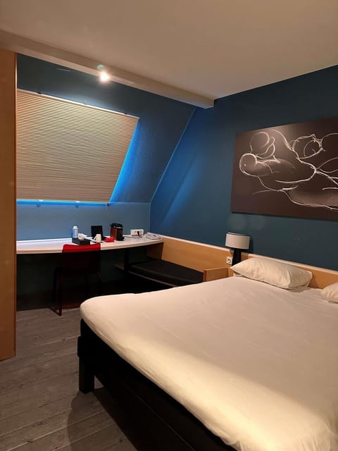 Comfort Double Room, 1 Double Bed | Desk, laptop workspace, blackout drapes, soundproofing