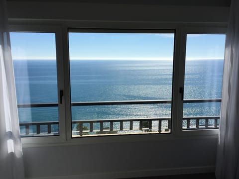 Superior Apartment, 1 Bedroom, Ocean View (4 people) | Hypo-allergenic bedding, in-room safe, blackout drapes, soundproofing