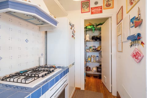 Apartment | Private kitchen | Full-size fridge, microwave, oven, stovetop