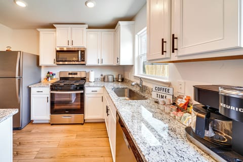 House (2 Bedrooms) | Interior