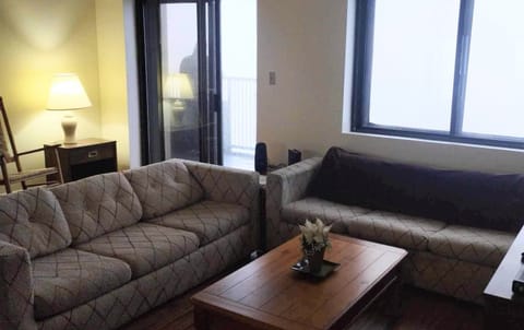 Condo, 2 Bedrooms | Living area