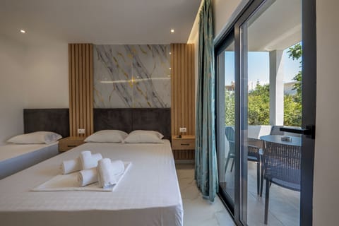 Deluxe Triple Room | 1 bedroom, soundproofing, free WiFi
