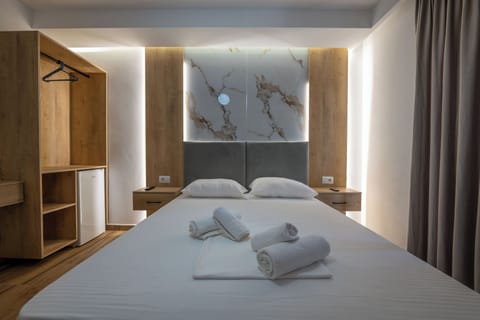 Deluxe Double Room | 1 bedroom, soundproofing, free WiFi