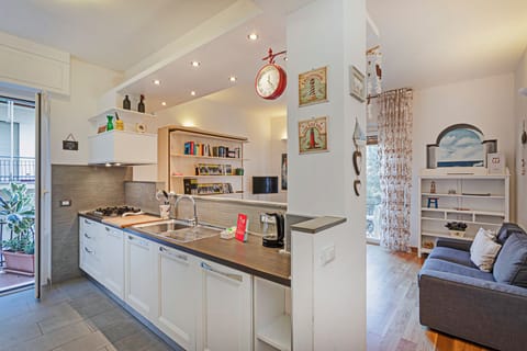 Apartment | Private kitchen | Electric kettle, dining tables