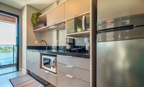 Apartment | Private kitchen | Microwave, cookware/dishes/utensils