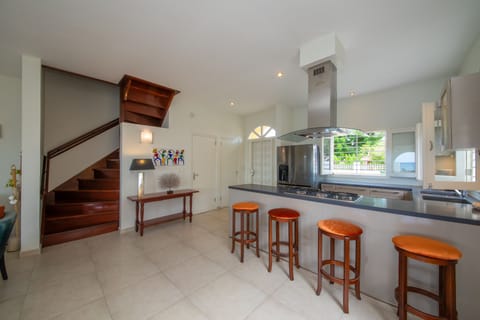 Standard Villa | Private kitchen | Full-size fridge, oven, stovetop, dishwasher