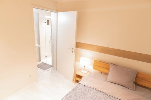 Standard Double Room | In-room safe, desk, laptop workspace, blackout drapes