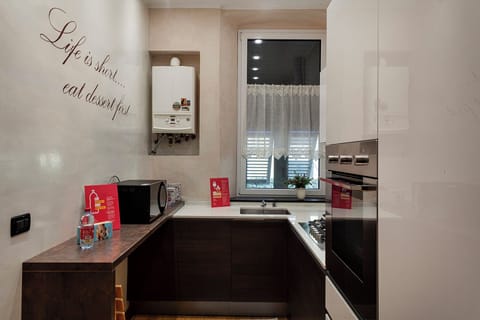 Apartment | Private kitchen | Fridge, microwave, oven, stovetop