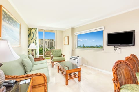 Suite, 1 Bedroom, Kitchen, Ocean View | Beach/ocean view