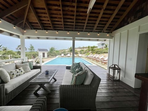 Villa, 6 Bedrooms | Terrace/patio