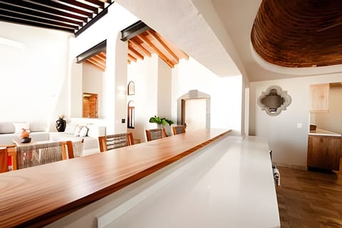 Villa | Dining