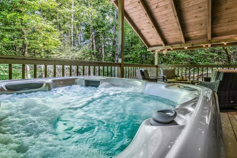 Cabin, 1 Bedroom | Private spa tub