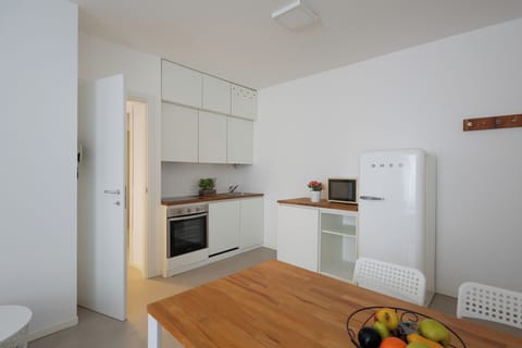 Apartment | Private kitchen | Fridge, microwave, oven, stovetop