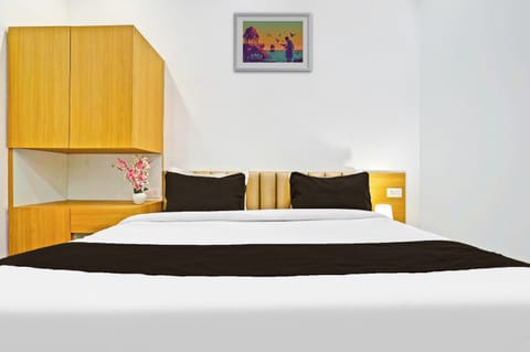 Deluxe Double Room, City View | Free WiFi, bed sheets