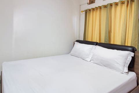 Deluxe Double Room | Free WiFi, bed sheets