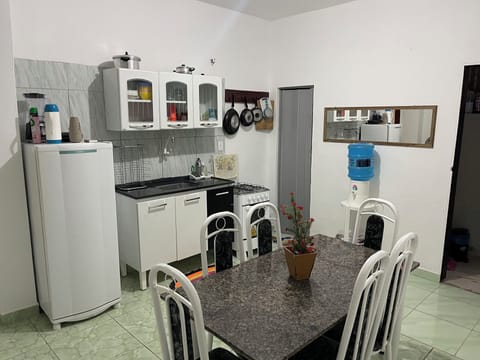 Basic House, Garden View | Private kitchen | Fridge, oven, stovetop, cookware/dishes/utensils