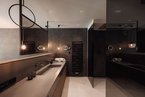 Superior Double Room, Private Pool, Valley View | Bathroom | Separate tub and shower, jetted tub, rainfall showerhead, hair dryer