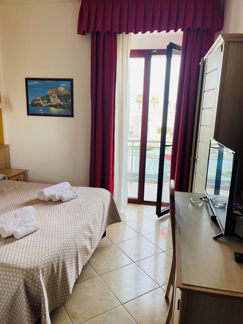 Superior Double or Twin Room, Balcony, Sea View | Desk, iron/ironing board, free WiFi