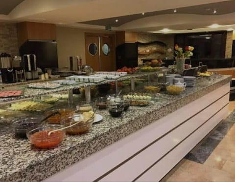 Daily local cuisine breakfast (EUR 100 per person)