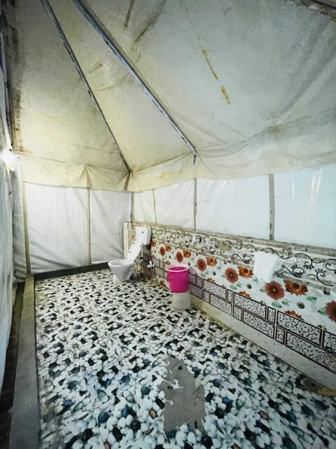 Luxury Tent, Desert View | Bathroom | Shower, towels, soap, toilet paper