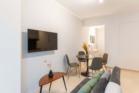 Luxury Apartment, City View | 1 bedroom, in-room safe, blackout drapes, free WiFi