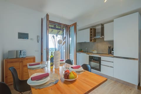 Standard Apartment, 1 Bedroom, Mountainside (Il Vecchio Faggio) | Private kitchen | Fridge, microwave, oven, stovetop