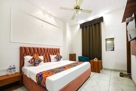 Deluxe Room | Egyptian cotton sheets, premium bedding, in-room safe, free WiFi