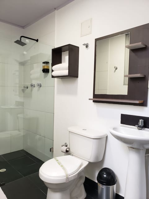 Superior Double Room | Bathroom