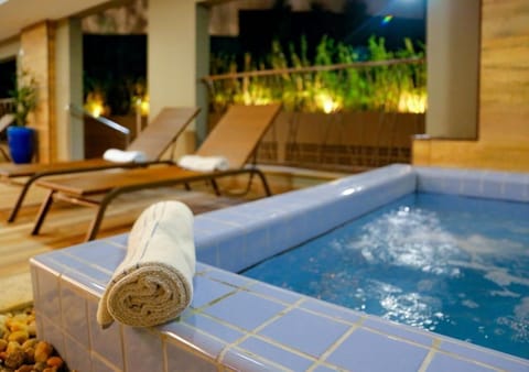 Indoor pool, outdoor pool