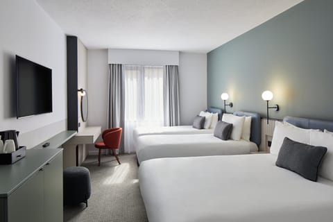 Standard Quadruple Room | Property amenity