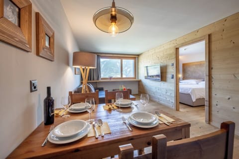 Standard Apartment, 1 Bedroom | Private kitchen