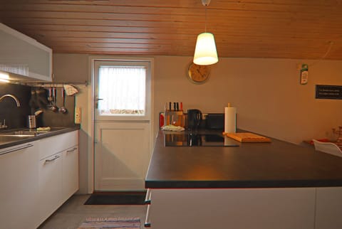 House | Private kitchen | Electric kettle, toaster, highchair