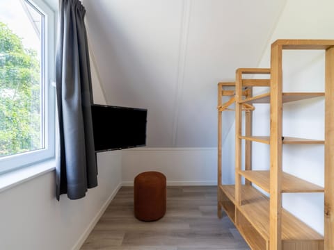 House | 2 bedrooms, individually furnished, bed sheets