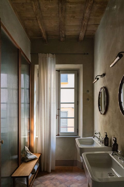 Suite, Private Bathroom, City View (Suite) | Bathroom | Shower, rainfall showerhead, hair dryer, bathrobes