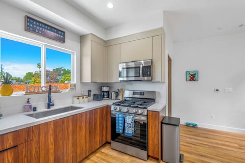 Superior Room | Private kitchen | Full-size fridge, microwave, oven, stovetop