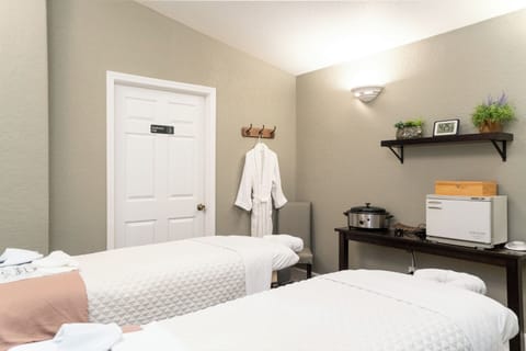 Couples treatment rooms, hot stone massages, deep-tissue massages